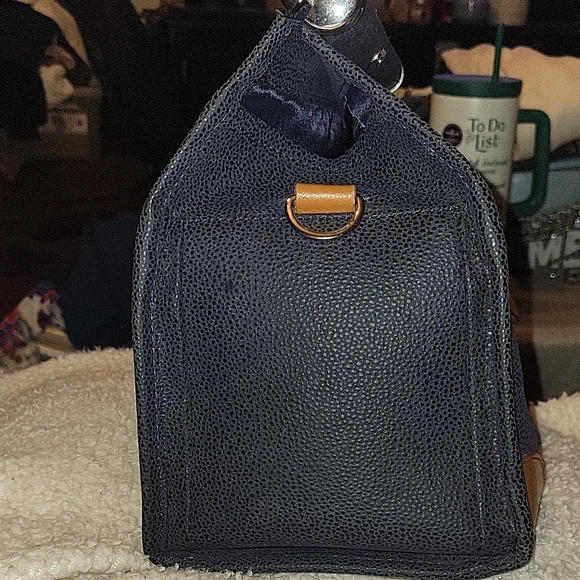 Black and Tan Satchel with Structured Shape and Sturdy Material - Picture 12 of 12